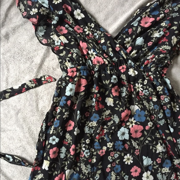 *SOLD* Ruffle Black Floral Maternity Dress - Picture 3 of 8